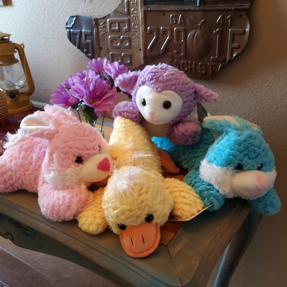 Easter Items - Picture 3 of 5